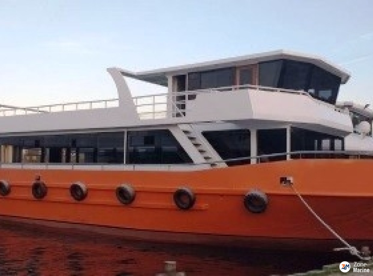 Bateau excursion passagers restaurant 24 m neuf capacité 150 passagers. Avec finitions au choix