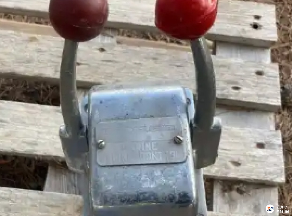 Commandes hors-bord