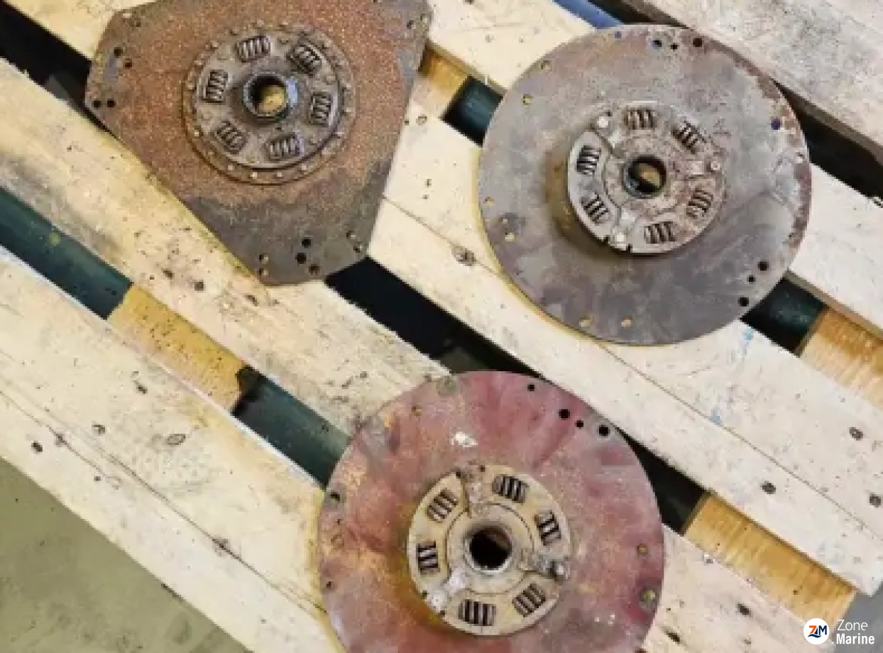 Damper in-bord