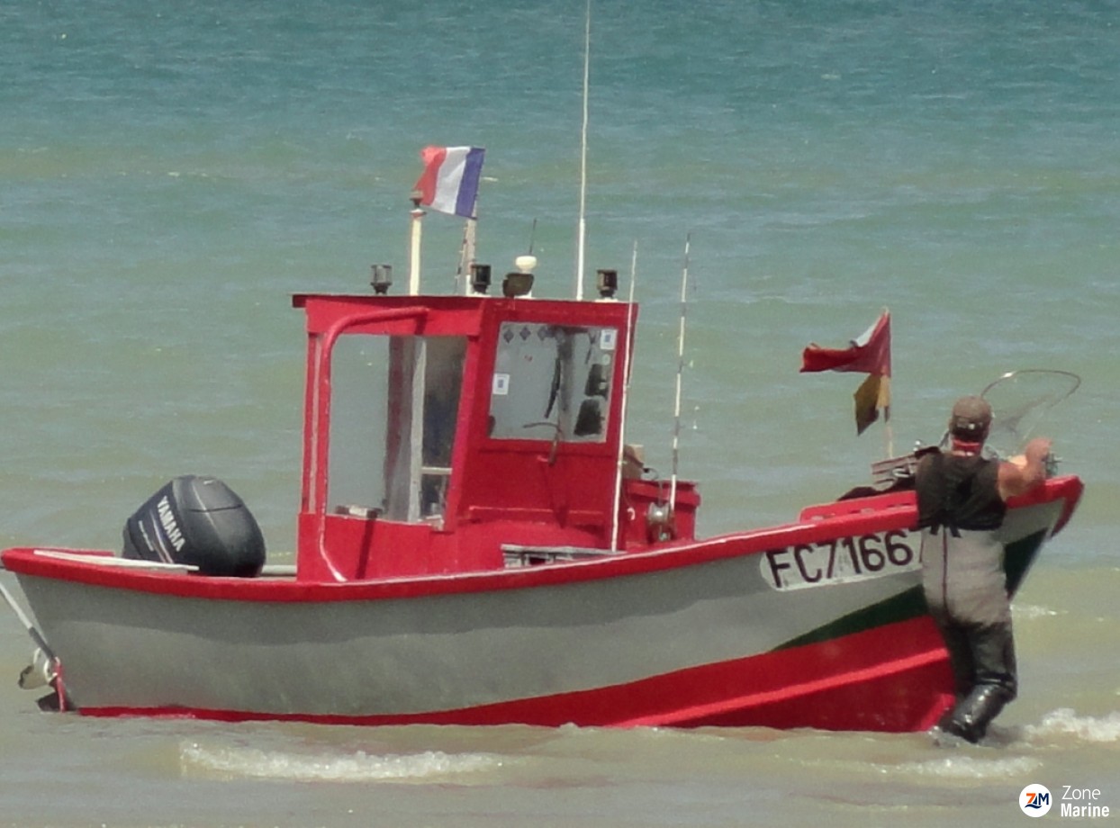 bateau pêche de loisir