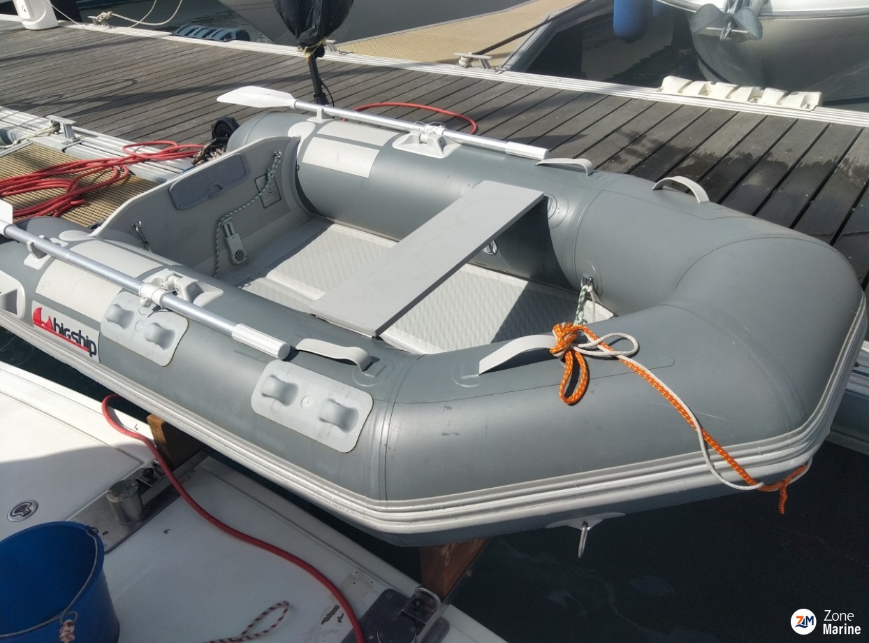Annexe pour bateau à négocier 