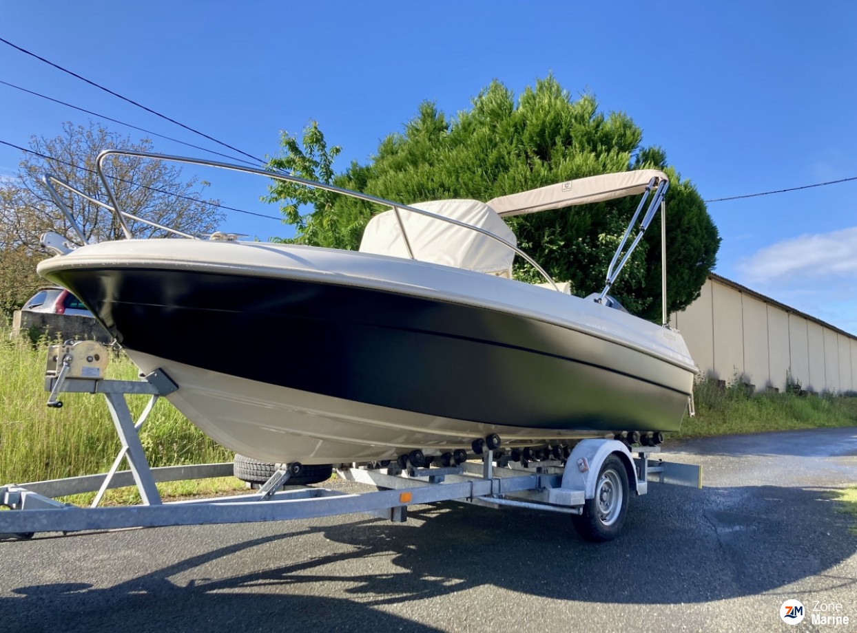 Cap Camarat 5.05 avec yamaha 80