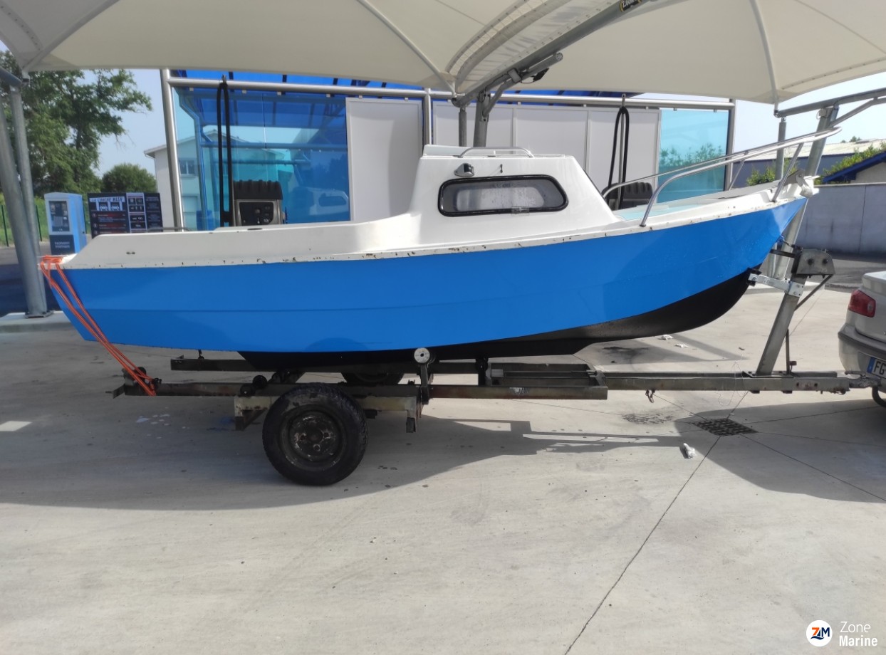 Petit bateau type Arcachonais 