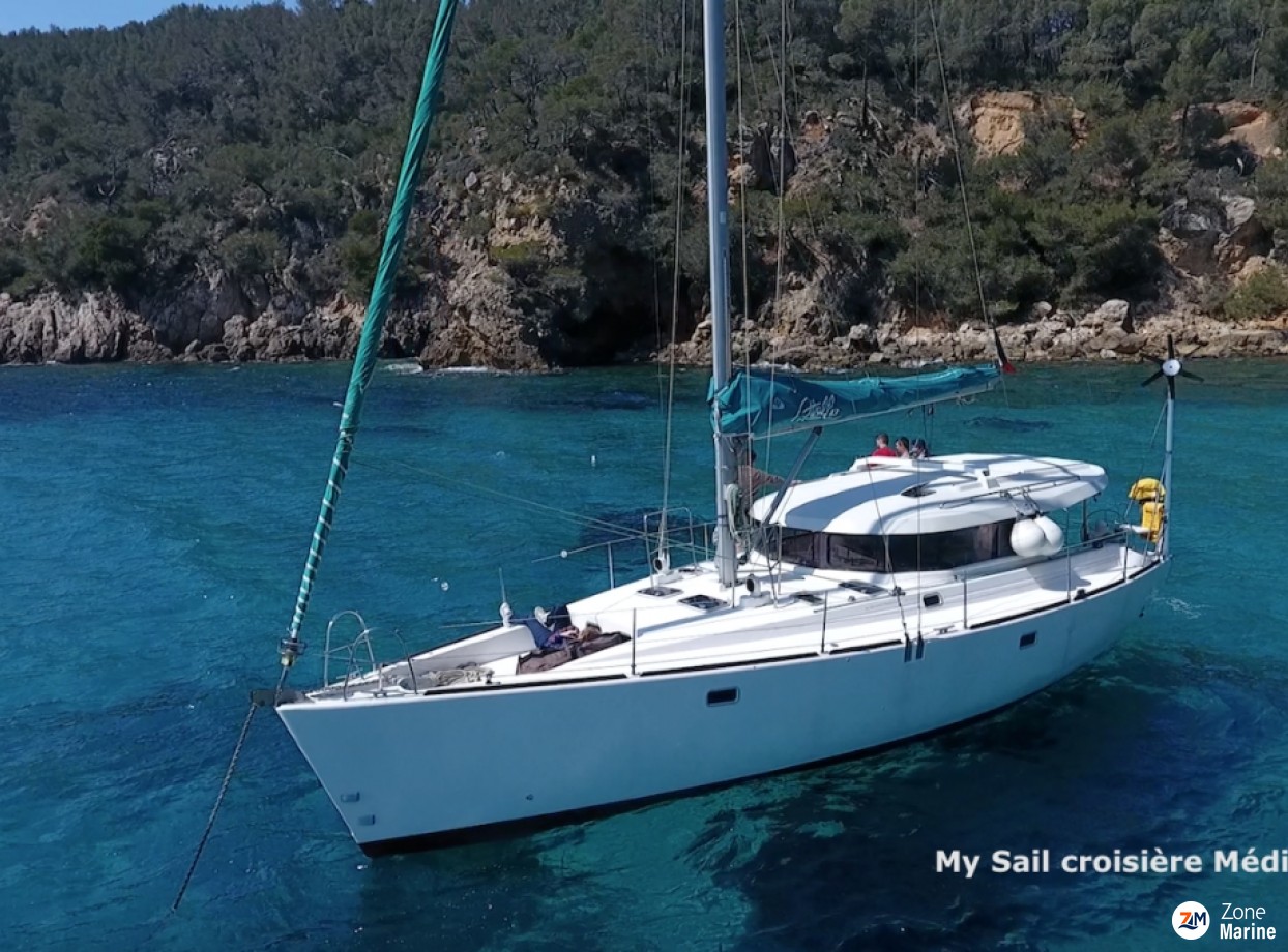 Location monocat Atoll 43 - 4 cabines - Antilles