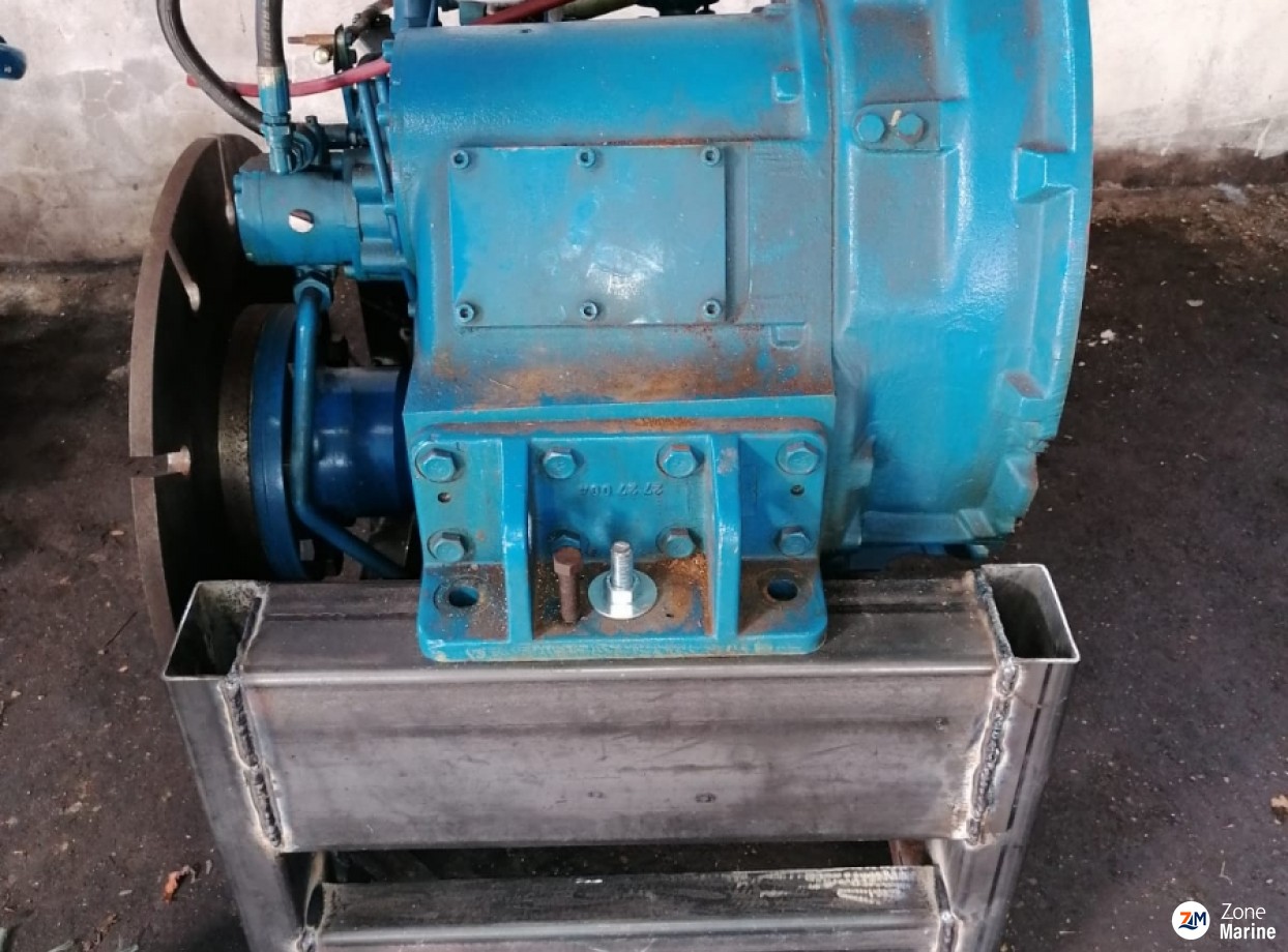 Réducteur inverseur Baudouin IR2N 