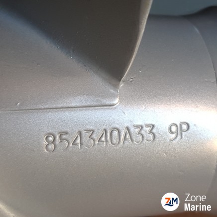 Hélice MERCURY d'origine blanche  Max 14×9P 3 Pales RH ALUMINIUM  Flo torq système hub inclu. Référence  854340A33 9P Produit neuve emballé dans son carton jamais utilisé le prix indiqué