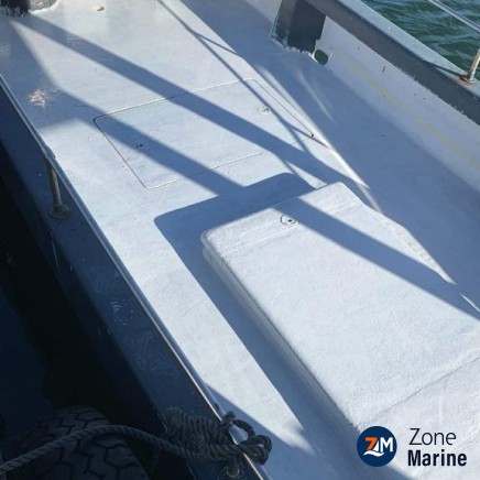 Bateau de pêche avec PME