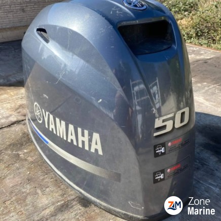 Capot moteur hors-bord