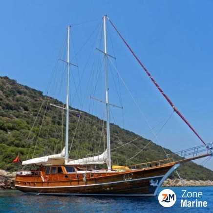 Superbe goélette type ketch de 28 m catégorie luxe avec 6 cabines pour 12 invités totalement rénovéeen 2016