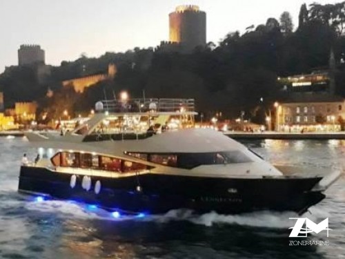 Bateau neuf de 24 m tout équipé pour le réceptif de luxe VIP