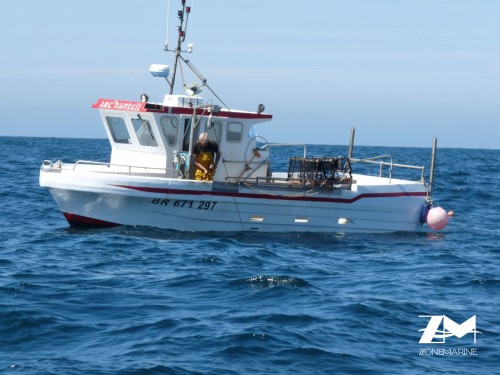 Bateau polyester 8,40m avec PME