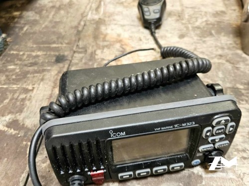 Radio VHF Marine IC-M323 