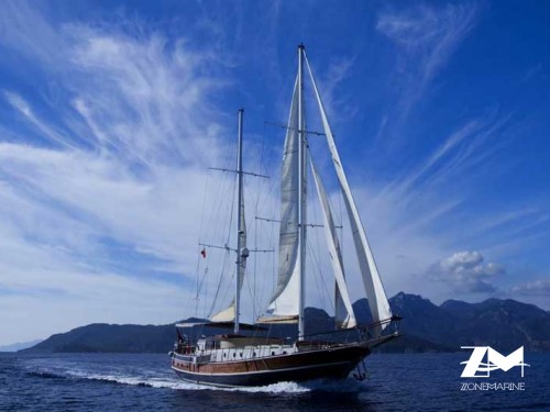 Superbe ketch de 24 m avec 5 cabines rénovée en 2018. Full voiles et 2 x 280 CV Iveco