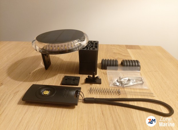 Feu Led Navigation Solaire 360° Multifonction avec Télécommande