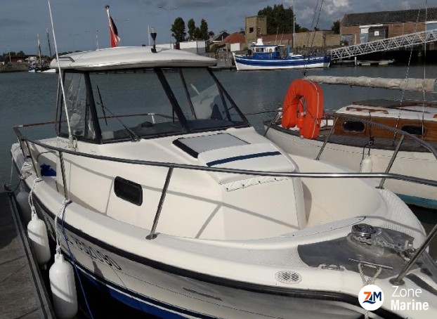Bateau plaisance pêche 