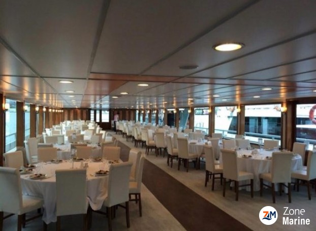 Bateau commercial restaurant 400 passagers 37 m rénové en 2016 