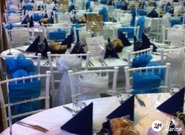Bateau passagers restaurant 2016 de 41 m tout équipé et aménagé pour 550 pax en croisière