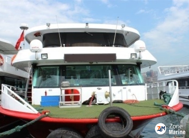 Bateau passagers restaurant rénové en 2017 de 33 m tout équipé aménagé pour 300 couverts en croisière