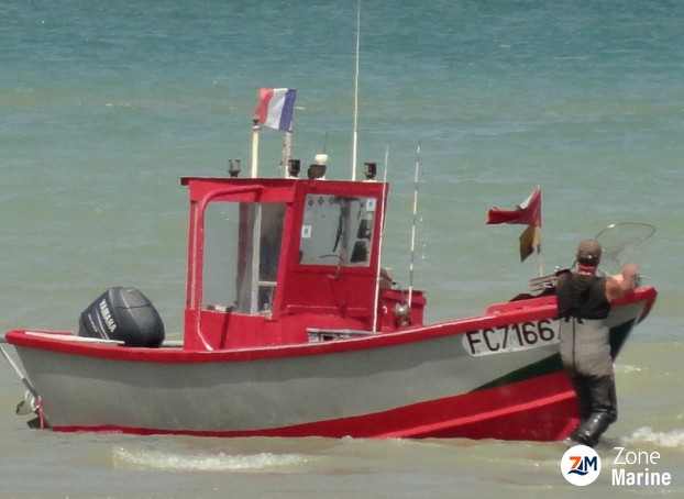 bateau pêche de loisir