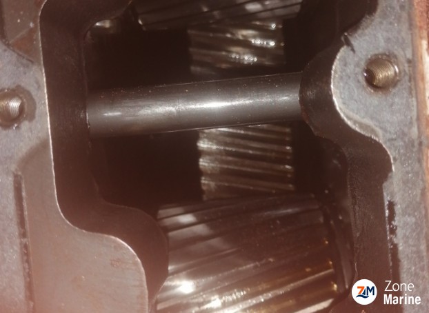 TWIN DISC MG518 ratio 1/4,48