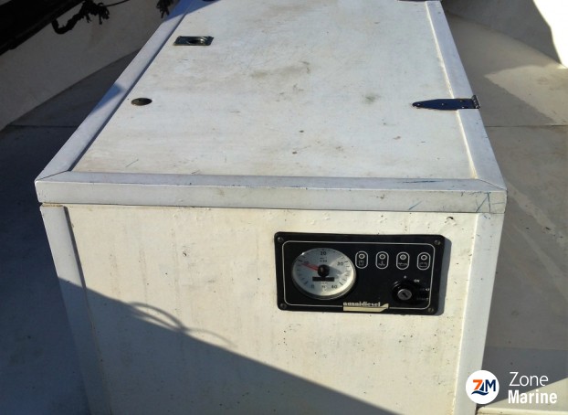 BATEAU TYPE YOLE