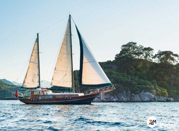 Goelette de 19 m3 cabines pour 6 invités rénovée en 2013