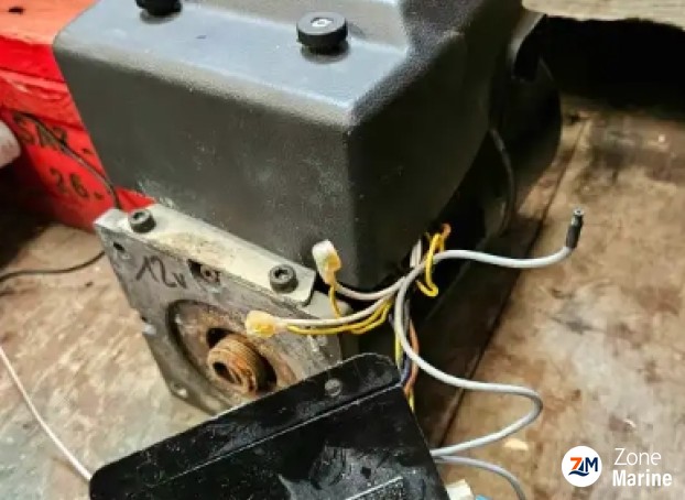 Propulseur d'étrave 