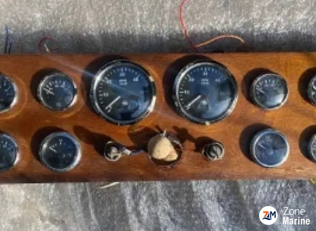Tableau de bord in-bord