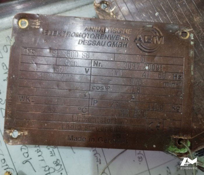 AEM DESSAU SE 500 S8 Generator/Synchronous