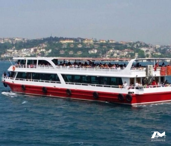 Bateau commercial restaurant 400 passagers 37 m rénové en 2016 