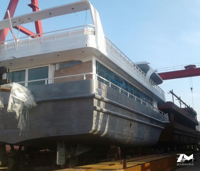 Bateau restaurant passagers 24 m livré en 2017 tout équipé aménagé prêt a travailler