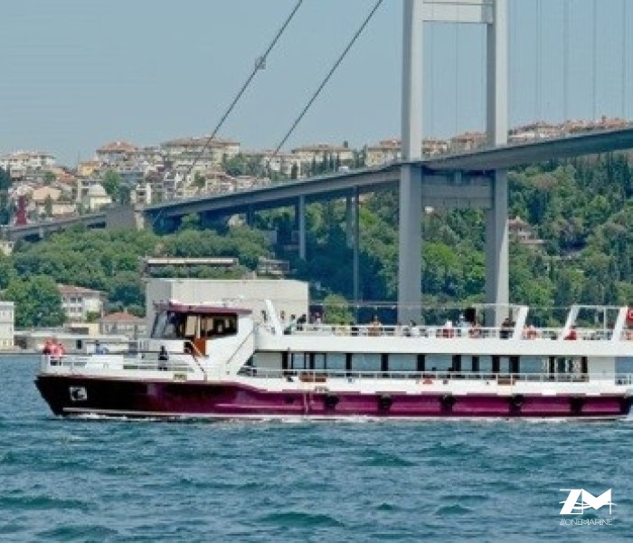 Bateau restaurant réceptif de 31 m récemment rénové et tout équipé pour repas animation 300 pax