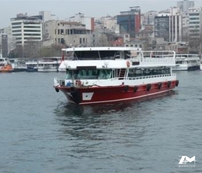 Bateau passagers restaurant rénové en 2017 de 33 m tout équipé aménagé pour 300 couverts en croisière