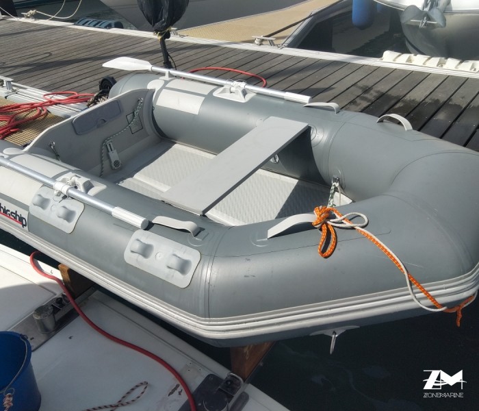 Annexe pour bateau à négocier 