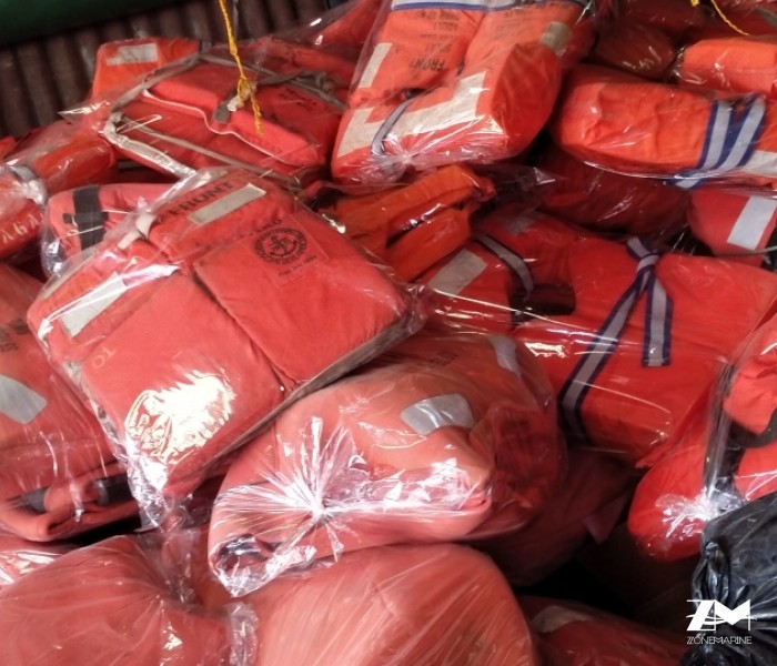Unlimited Stock of Life Jacket, Looking for Bulk Supply