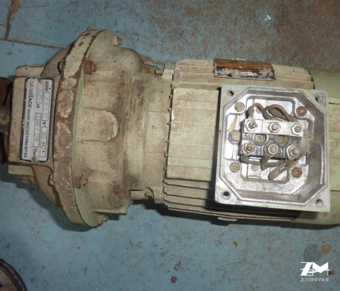 moteur electrique 220 avec son reducteur