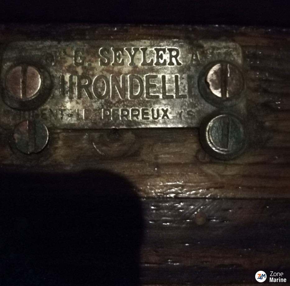 Canoe hirondelle seyleur 