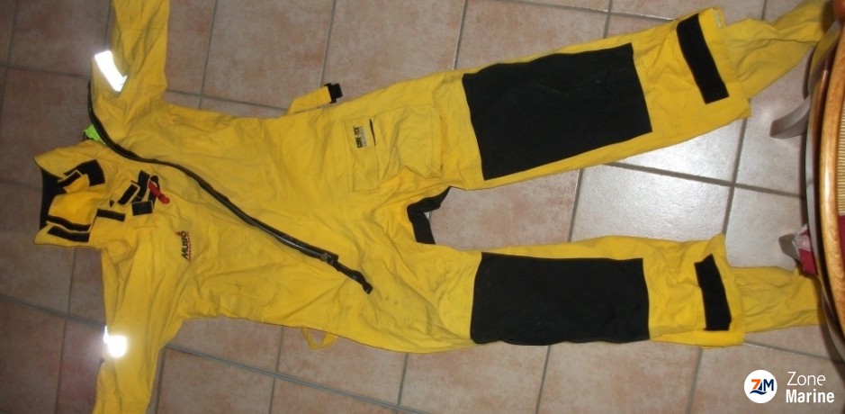 dry suit Musto