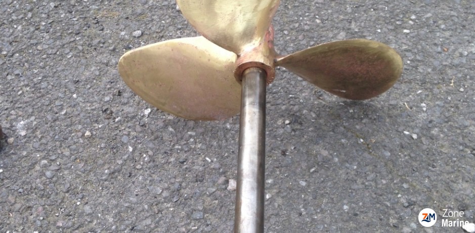 hélice en bronze et arbre inox
